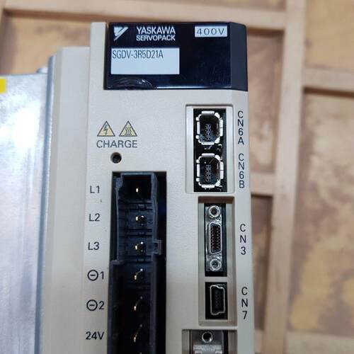 SGDV-7R6AE1AY579AA驱动器SGMGV-09ADC61 SGDM-08ADASGDV-550A11A - 图0