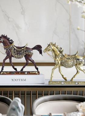 客厅高级感柜子摆件冰箱顶上面的摆件美式骏马轻奢家居客厅玄关酒