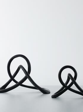 简约现代黑色树脂扭转绳结装饰摆件样板房客厅电视柜软装轻奢摆设