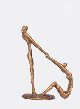 现代金属抽象人物摆件样板房玄关博古架办公室跳舞人装饰品