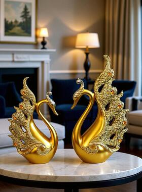 欧式现代轻奢电视柜天鹅摆件酒柜玄关结婚送礼陶瓷旋转小马