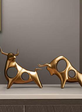 轻奢高档牛摆件高级感客厅电视柜工艺礼品摆饰装饰办公室高端大气