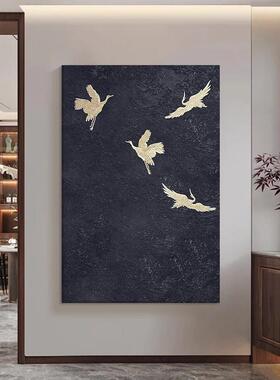 侘寂风仙鹤客厅装饰画黑色肌理感餐厅中古挂画新中式飞鹤玄关壁画