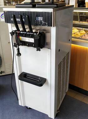 冰淇淋机家用冰淇淋机家用台式餐饮连锁雪糕机三阀冰淇淋机商用