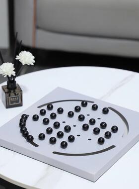 北欧轻奢高端艺术五子跳跳棋金属棋盘装饰摆件书房软装家居装饰品