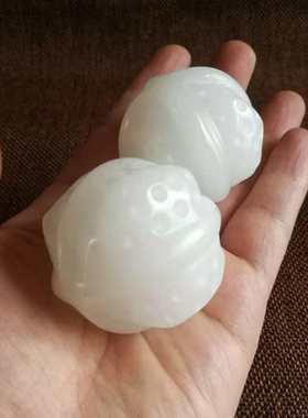 阿富汗白玉核桃把件健身球把玩核桃款手溜球把玩件手球一对批发