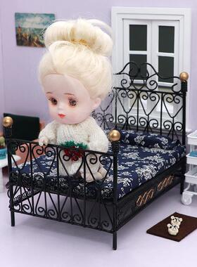 1:12娃娃屋dollhouse迷你家具卧室场景摆件黑色袖珍铁艺双人床