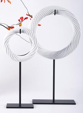 新中式现代创意绞丝圆环摆件样板间书房客厅博古架玄关艺术装饰品