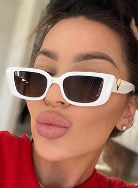 网红同款嘻哈ｖ字太阳镜女时尚复古方形小框墨镜欧美潮流眼镜