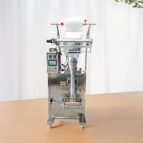 食品膏体酱料全自动立式定量灌装包装机卷膜自动成型包装机械设备 - 图1