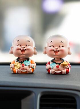 家居装饰品创意小摆件可爱车内招财弥勒佛财神弹簧摇头桌面摆设
