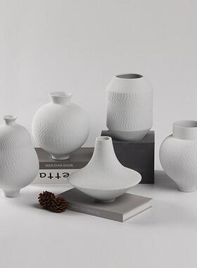 陶瓷花哑光手工跳刀白色插花花现简约家用客厅摆件插花器