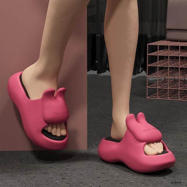 New 7.0cm heightening EVA rabbit thick-soled slippers for women's summer home indoor and outdoor wear on the beach with a shit-stepping feeling.