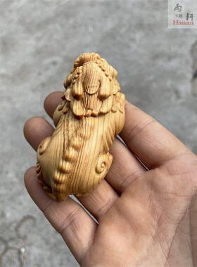崖柏黄杨木雕刻随身盘玩貔貅一对摆件手把件男士文玩招财貔犰挂件