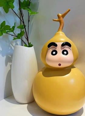 【高质量】新款蜡笔小新可爱葫芦手办家居装饰桌面摆件