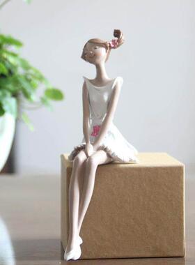 北欧新款创意姐妹花女孩摆件客厅卧室家居装饰树脂工艺品庭院摆件