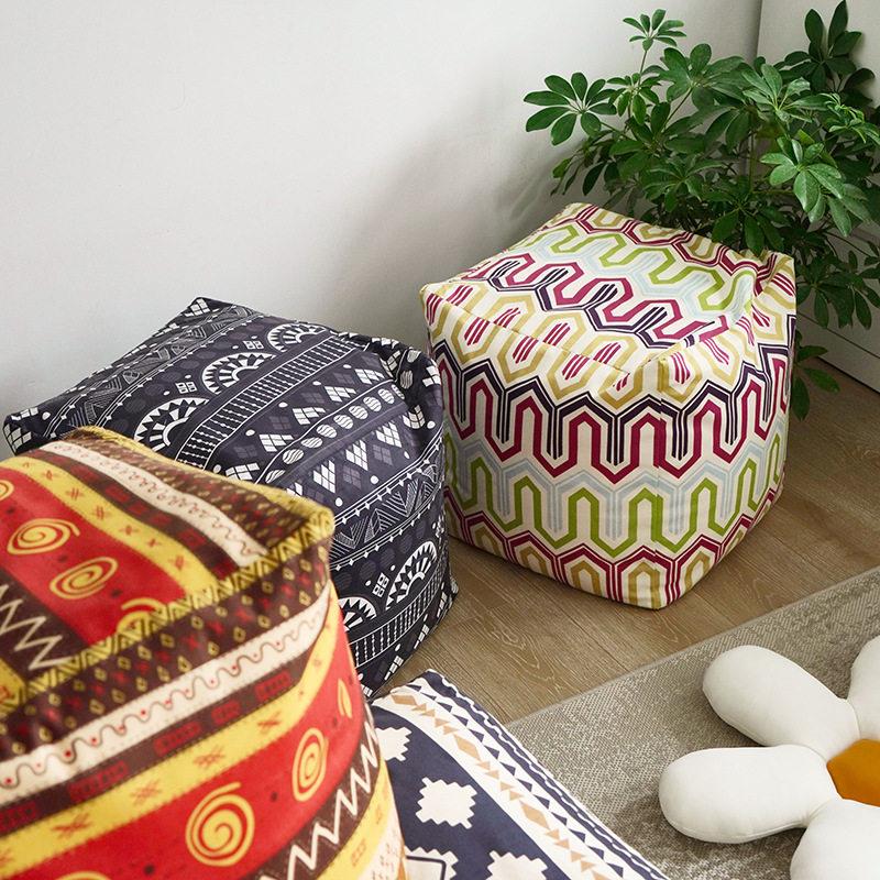 Nordic simple geometric print pouf futon living room balcony tatami mat floor mat thickened bay window mat
