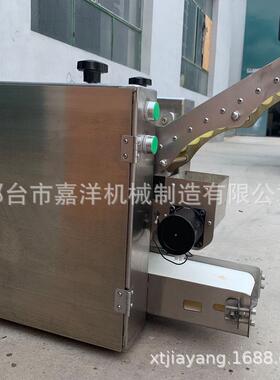 厂家销爱直发明荐款小型仿手工饺推子皮机我包子皮机水晶饺子510