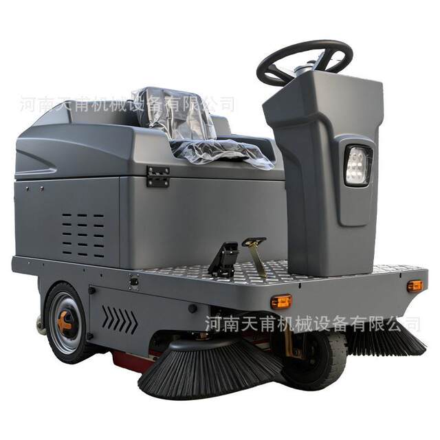 ການຂັບຂີ່ໄຟຟ້າເຄື່ອງ sweeper multifunctional ສີ່ລໍ້ sweeper ຊັບສິນໂຮງງານໂຮງງານທໍາຄວາມສະອາດຖະຫນົນຫົນທາງຊຸມຊົນ