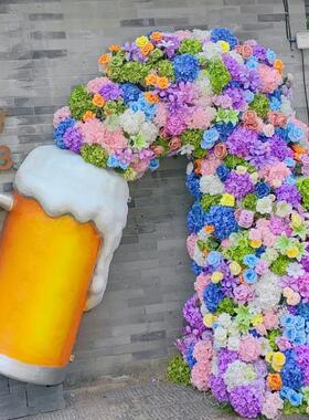 网红大型啤酒杯模型仿真发光雕塑咖啡店铺门口打卡墙壁装饰摆件