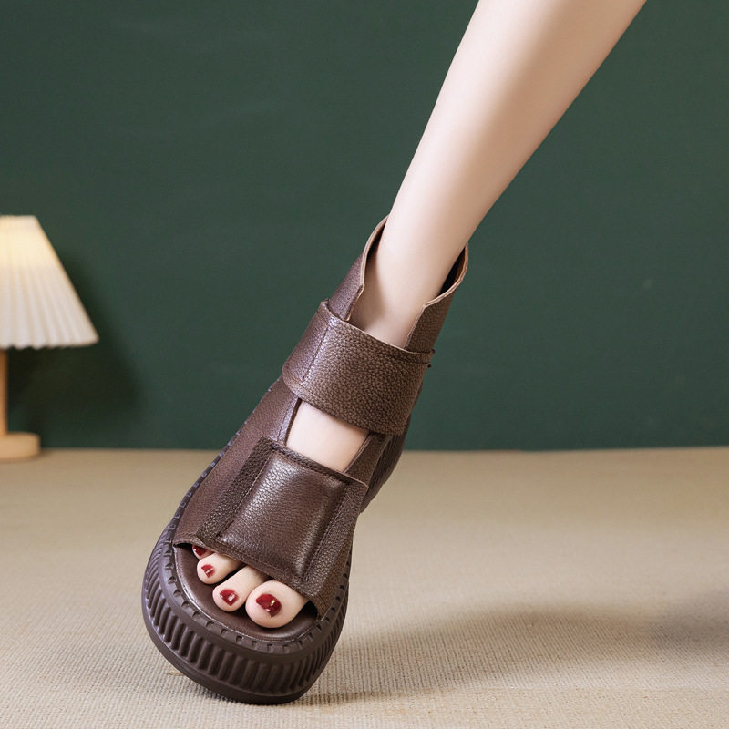 休闲凉鞋只需278.00元