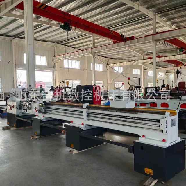Manufacturer manufactures 6150 horizontal lathe machine high frequency quenching hardness and strong lathe automatic tool feeding lathe