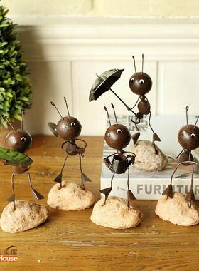 家居软装饰品铁艺蚂蚁工艺礼品摆饰新房儿童房时尚创意格子装饰品