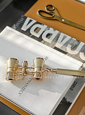 现代样板间桌面日历组合摆件客厅书桌放大镜杂志饰品软装陈列