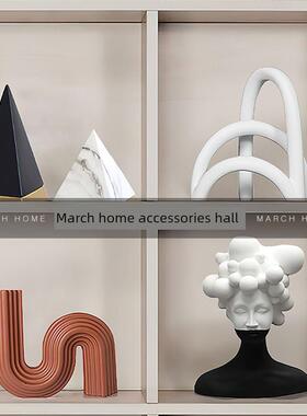 简约现代抽象人物雕塑办公室客厅电视柜北欧创意摆件酒柜装饰品