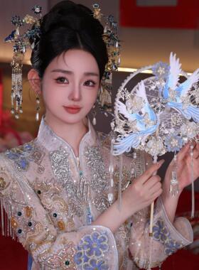 新娘结婚秀禾服团扇新中式双面成品遮面扇面蓝色花朵蕾丝成品喜扇