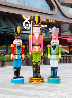 商场酒店大堂乐园英国士兵迎宾摆件欧式人物胡桃夹子玻璃钢大雕塑