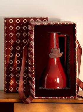 高档采品小众中国陶瓷花瓶，婚礼产和订婚礼品，乔装礼装品盒，客