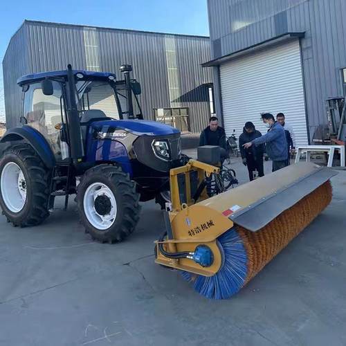 车载式推雪铲除雪滚刷市政道路铲车除雪铲大型抛雪机可拆卸扫雪机 - 图1