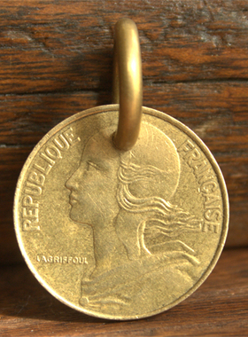 幸运真币法国女神23mm吊坠