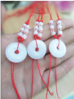 天然玉石新疆男女款平安扣吊坠