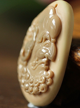 玛瑙大师级手工雕刻阿拉善彩玉