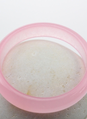 冰种粉红色玉手镯