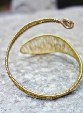 定制线条艺术风弧形手镯环黄铜丝