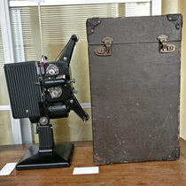 Ancient Play Koda 16 mm Old Fashioned Cinematic Machine 16mm Antique Film Projector With Box Send Transformer H51