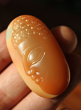 玛瑙大师级手工雕刻阿拉善彩玉