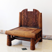 Yunnan Creative Dali Sword Sichuan Minorité éolienne Ornament Old Wood Guest House Imitation Meubles à cou blanc Single Sofa Seat