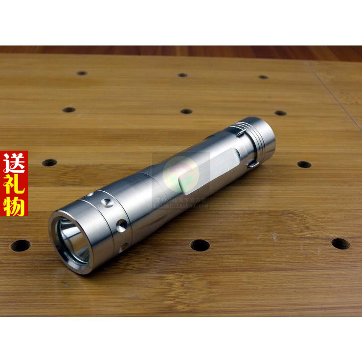正品XM-L2 U2強光LED手電筒便攜鋼夾18650不鏽鋼1000流明充電騎行