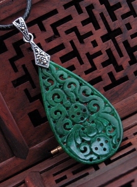 S925纯银复古镶嵌铁龙生雕花纹福在眼前水滴款百搭女士锁骨吊挂坠