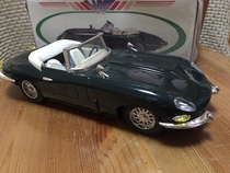 (Memory Restoration) Iron Sheet Clockwork Old Objects Jaguar Convertible car ink Green 80 Post-collection Pink