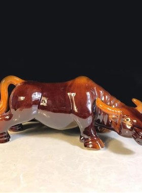 低头喝水牛陶瓷黄牛青牛工艺品阳台门厅卫生间厨房补缺角水牛摆件