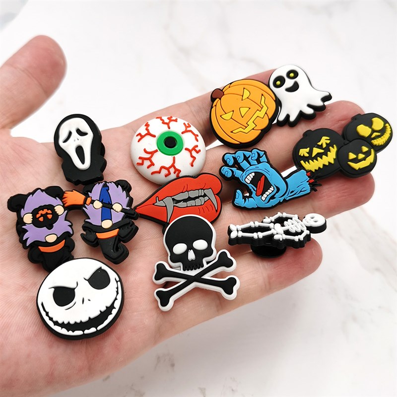 极速1PCS Halloween Horror Series PVC Shoes Charms For DIY Sh - 图0