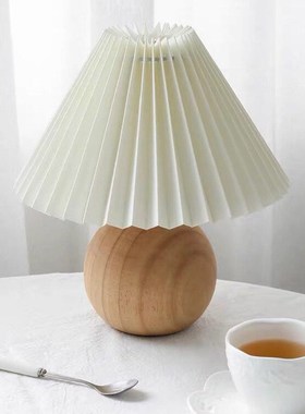 原木奶油风摆件北欧风格卧室桌面房间装饰ins家居饰品书桌软装品