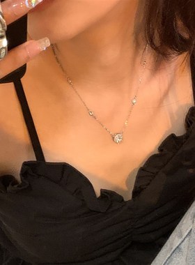 店主推荐款~超闪项链女高级设计感小众时尚通勤锁骨链2022年新款