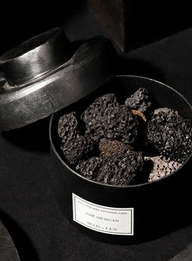 现代简约轻奢琉璃交叉扭转摆件样板间别墅客厅茶几卧室飘窗装饰