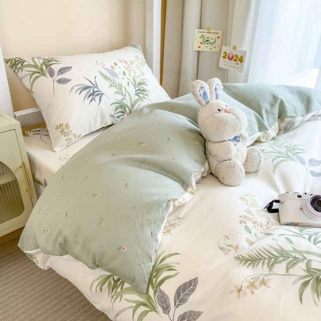 Little fresh girl four-piece set cotton q quilt cover bed cover sheet bed linen bed linen three-piece set student dormitory